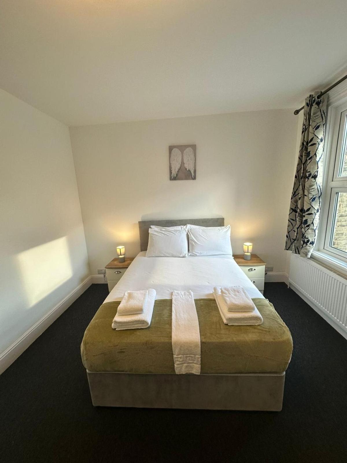 Cambridge Central Rooms - Tas Accommodations Экстерьер фото