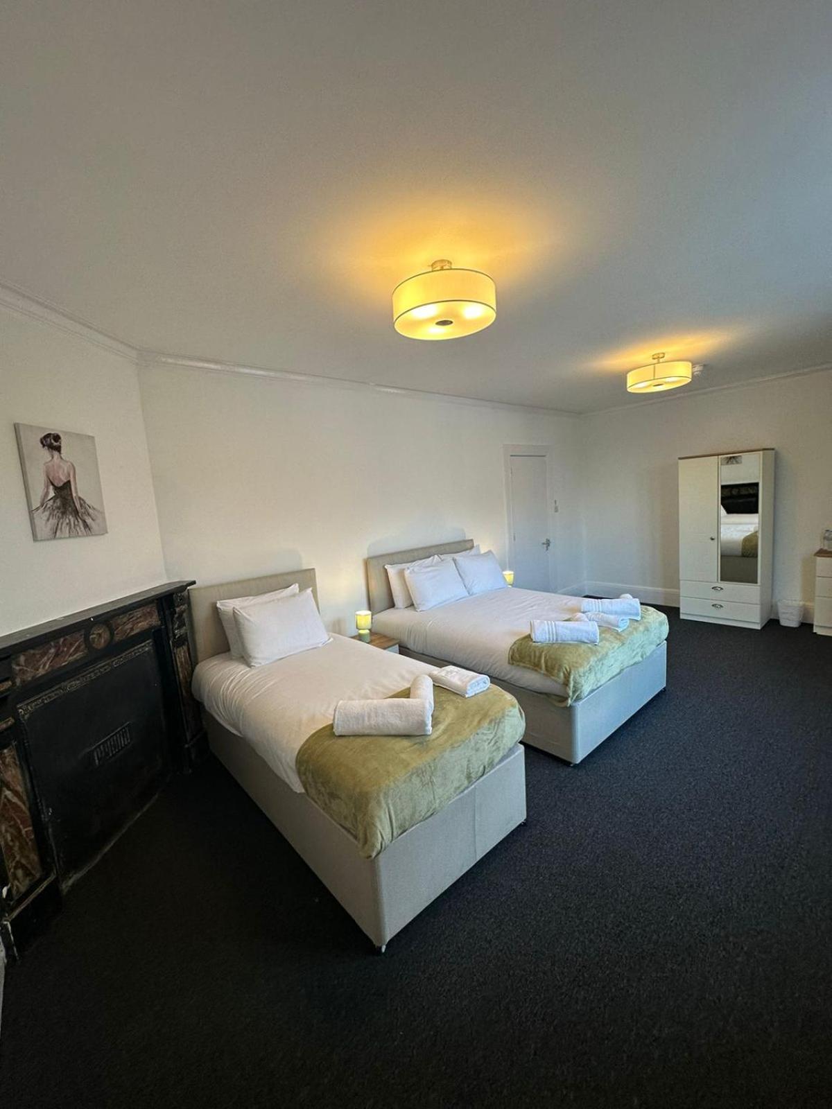Cambridge Central Rooms - Tas Accommodations Экстерьер фото