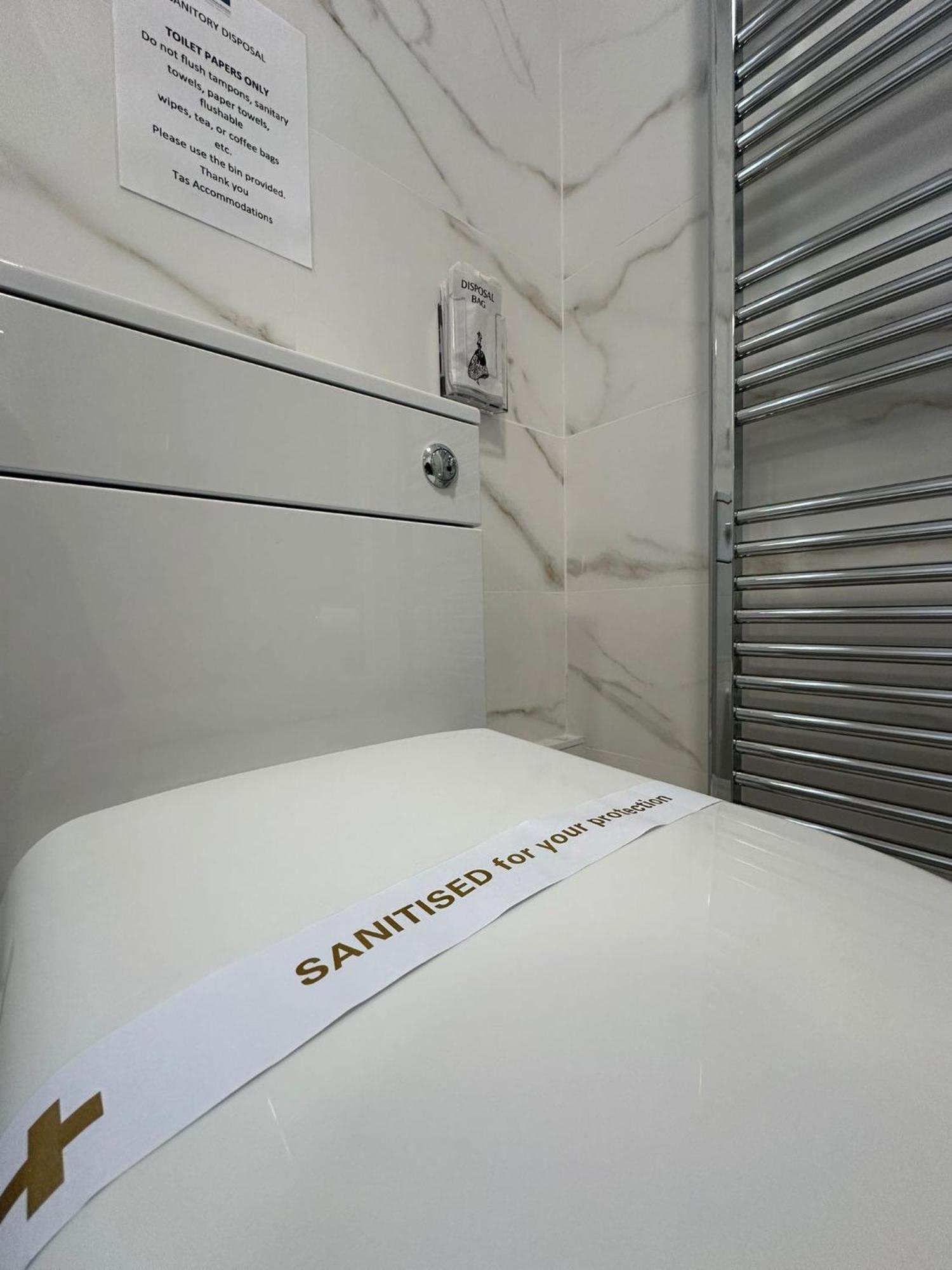 Cambridge Central Rooms - Tas Accommodations Экстерьер фото