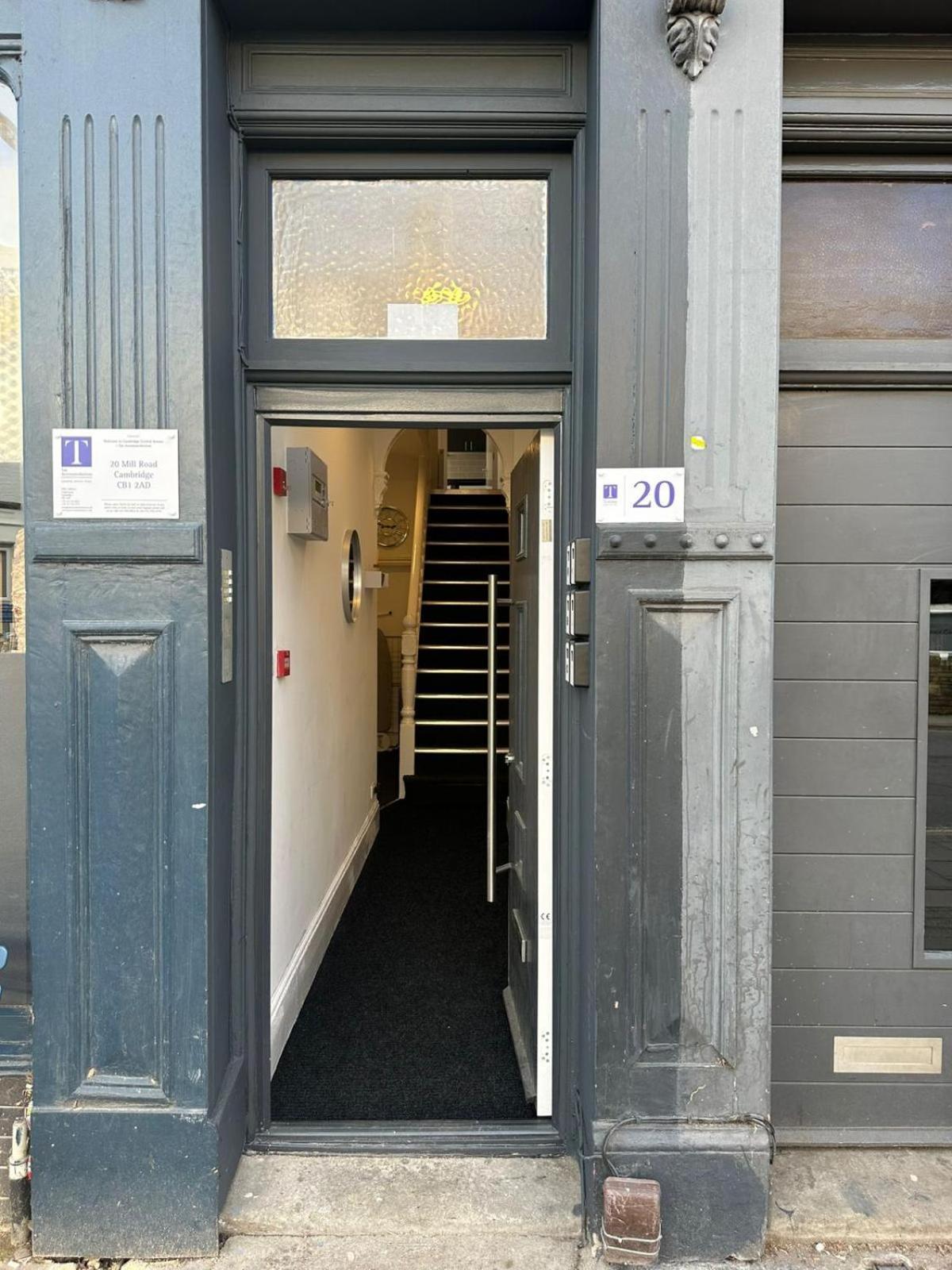 Cambridge Central Rooms - Tas Accommodations Экстерьер фото
