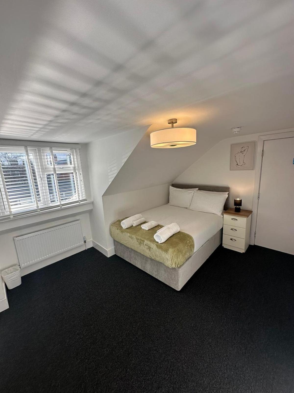 Cambridge Central Rooms - Tas Accommodations Экстерьер фото